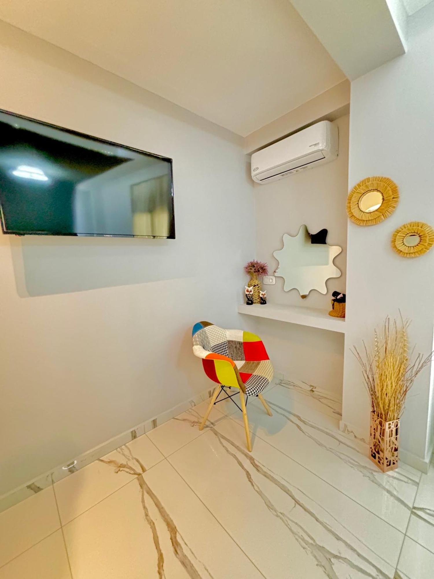 Candi Luxury 2 Apartment Neos Marmaras